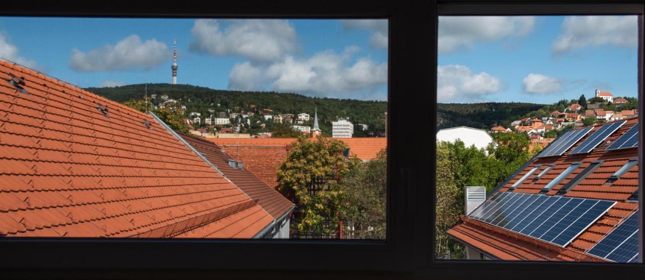 Zsuka Apartman Free Parking Pécs Eksteriør bilde